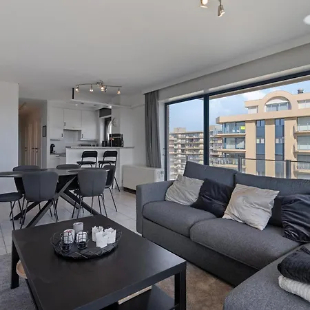 Cosy Calmeyn Apartment De Panne