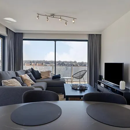 Cosy Calmeyn Apartment De Panne